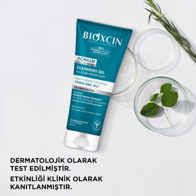 Bioxcin Acnium Akneye Eğilimli Ciltler İçin Temizleme Jeli 200 ml