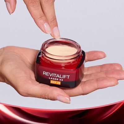 Loreal Paris Revitalift Lazer X3 Leke ve Kırışıklık Karşıtı Bakım GFK 25 50 ml